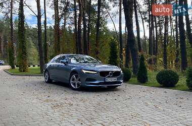 Седан Volvo S90 2016 в Львові