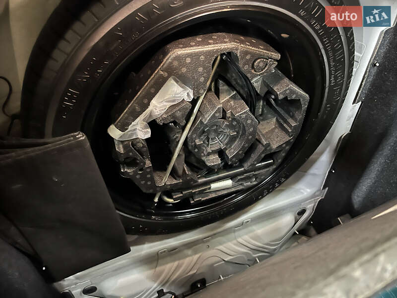 Седан Volvo S90 2016 в Дніпрі