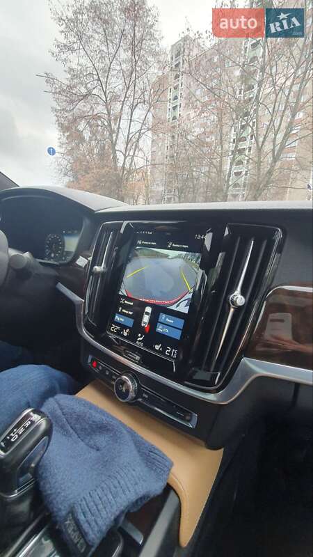 Седан Volvo S90 2018 в Измаиле