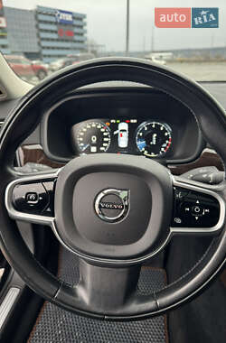 Седан Volvo S90 2018 в 