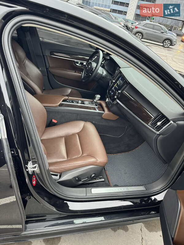 Седан Volvo S90 2018 в Киеве фото 46 Седан Volvo S90 2018 в Киеве