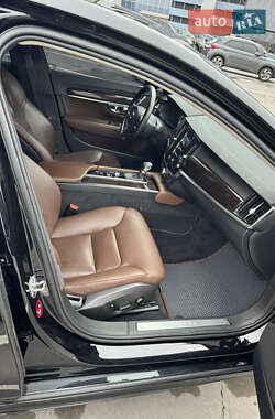 Седан Volvo S90 2018 в 