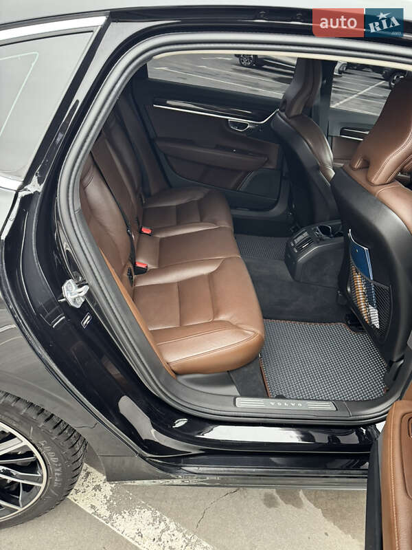 Седан Volvo S90 2018 в Киеве фото 45 Седан Volvo S90 2018 в Киеве