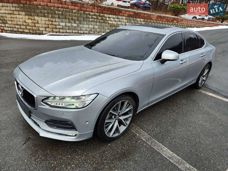 Седан Volvo S90 2017 в Киеве