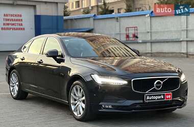 Седан Volvo S90 2016 в 