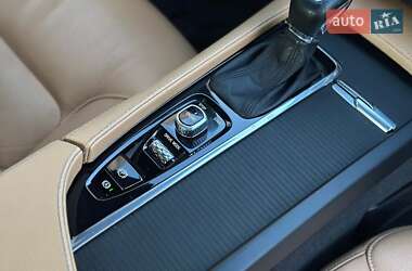 Седан Volvo S90 2016 в 