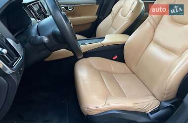 Седан Volvo S90 2016 в 