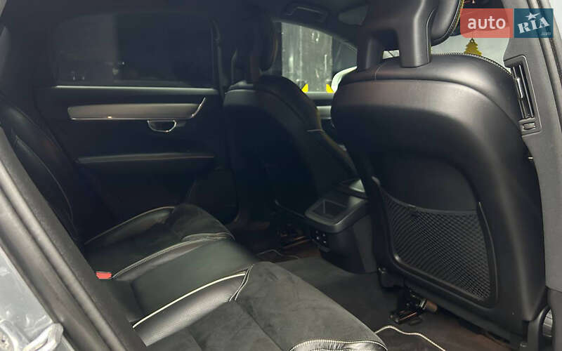 Седан Volvo S90 2017 в Черновцах