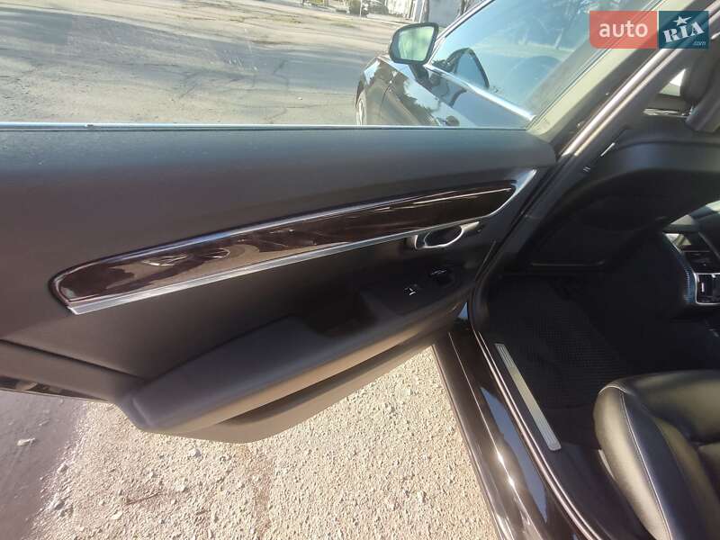 Седан Volvo S90 2017 в Киеве