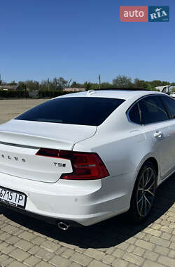 Седан Volvo S90 2017 в 