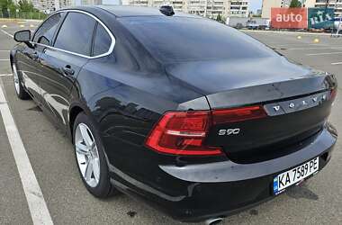 Седан Volvo S90 2017 в 