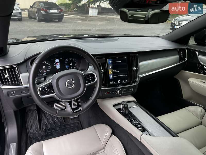 Седан Volvo S90 2020 в Дніпрі