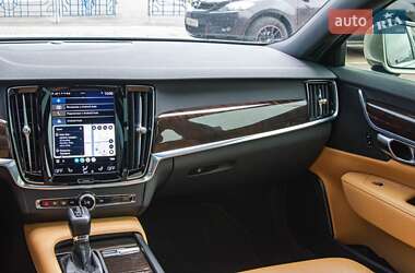 Седан Volvo S90 2017 в 