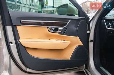 Седан Volvo S90 2017 в 