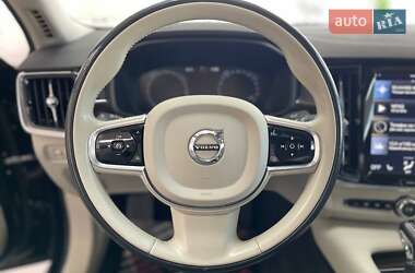 Седан Volvo S90 2017 в 