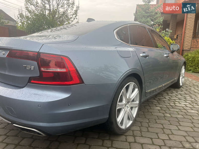 Седан Volvo S90 2016 в Виннице