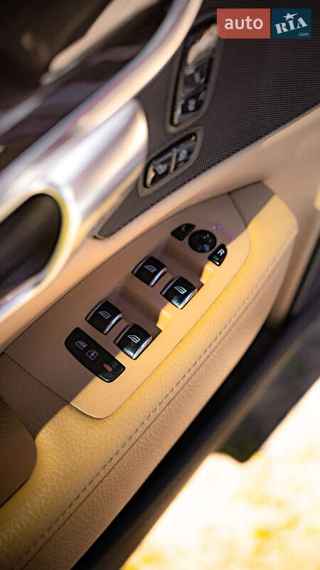 Седан Volvo S90 2017 в Львове