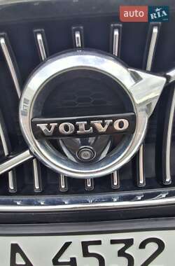 Седан Volvo S90 2016 в 