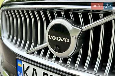 Седан Volvo S90 2022 в 