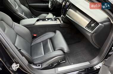 Седан Volvo S90 2022 в 
