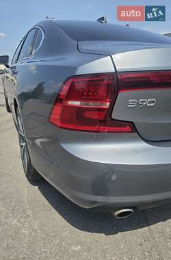 Седан Volvo S90 2016 в 