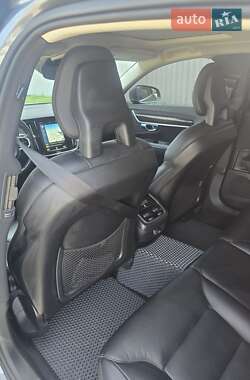 Седан Volvo S90 2016 в 
