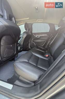 Седан Volvo S90 2016 в 