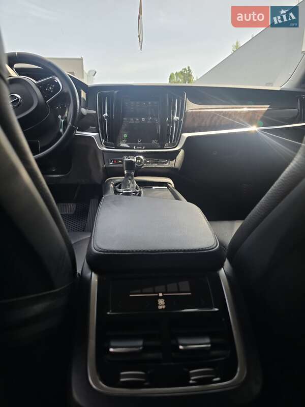Седан Volvo S90 2016 в Полтаве фото 31 Седан Volvo S90 2016 в Полтаве