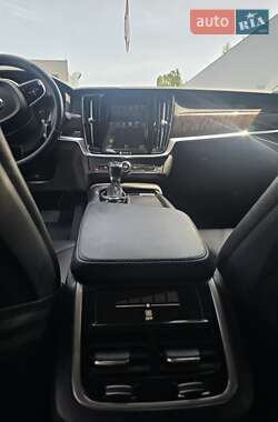 Седан Volvo S90 2016 в 