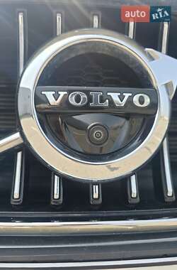 Седан Volvo S90 2016 в 