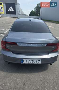 Седан Volvo S90 2016 в 