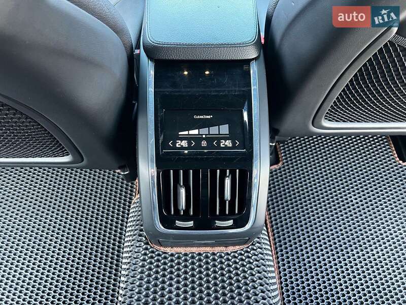 Седан Volvo S90 2018 в Киеве