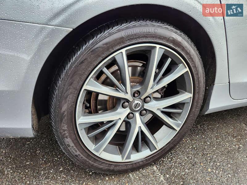 Седан Volvo S90 2017 в Киеве
