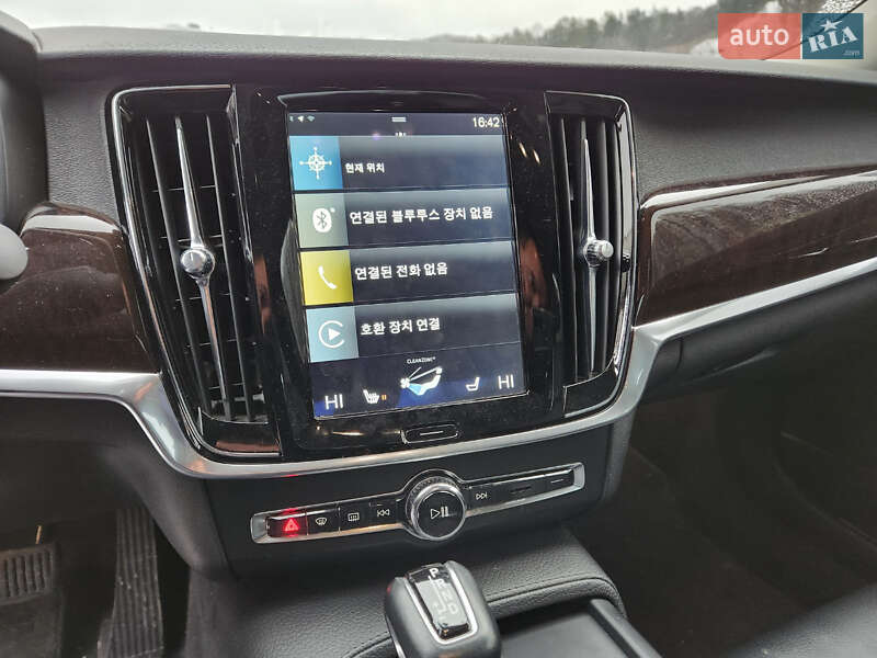 Седан Volvo S90 2017 в Киеве
