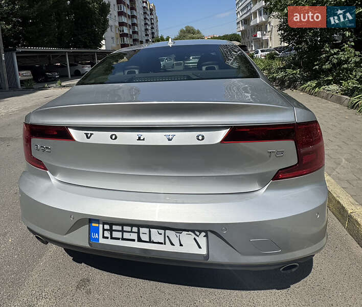 Седан Volvo S90 2017 в Хмельницком