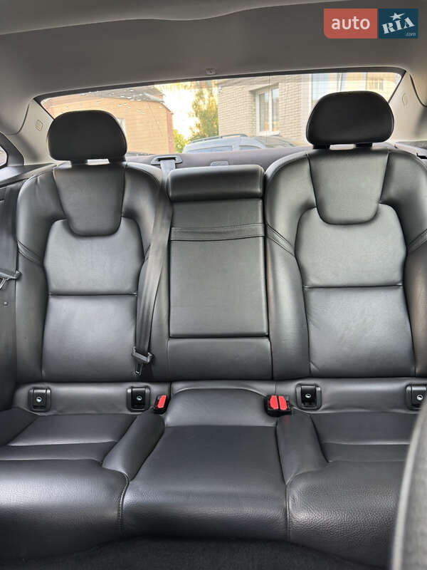 Седан Volvo S90 2017 в Хмельницком