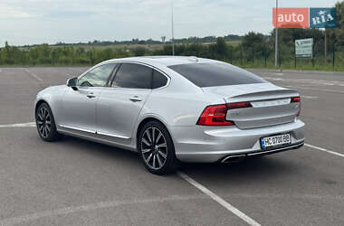 Седан Volvo S90 2017 в 