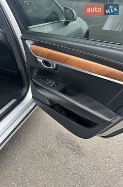 Седан Volvo S90 2017 в 