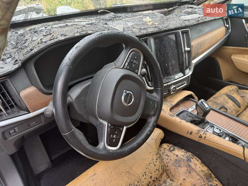 Седан Volvo S90 2016 в Ивано-Франковске