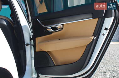 Седан Volvo S90 2016 в 