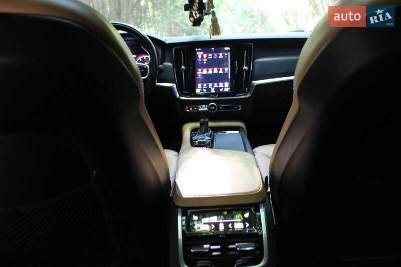 Седан Volvo S90 2016 в Хмельницком фото 41 Седан Volvo S90 2016 в Хмельницком