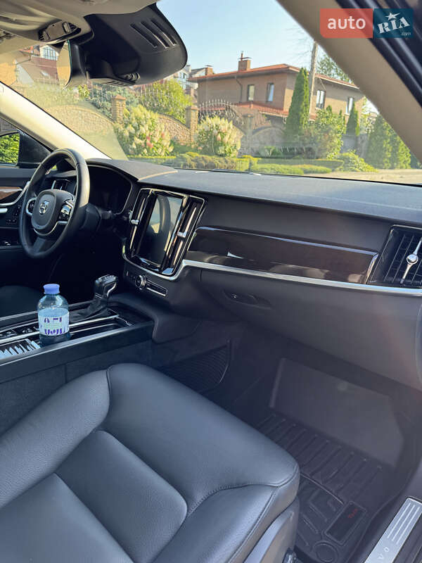 Седан Volvo S90 2018 в Киеве фото 43 Седан Volvo S90 2018 в Киеве