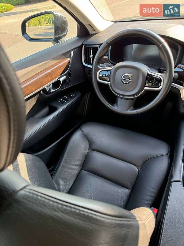 Седан Volvo S90 2018 в Киеве фото 22 Седан Volvo S90 2018 в Киеве
