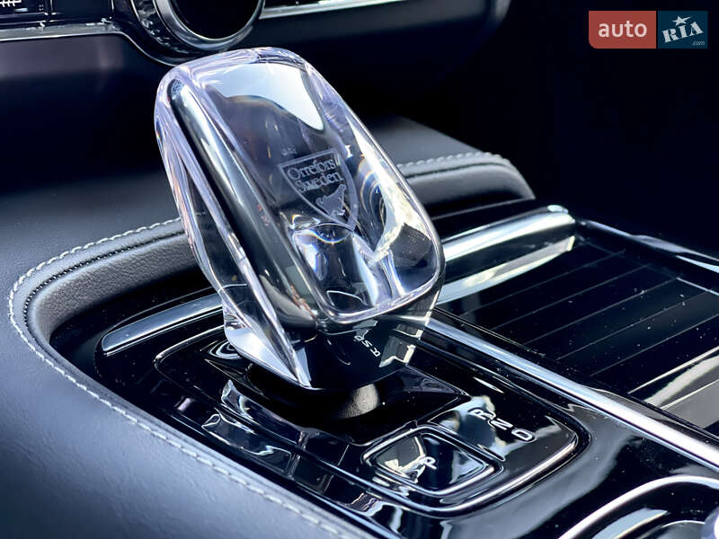 Седан Volvo S90 2024 в Киеве фото 3 Седан Volvo S90 2024 в Киеве