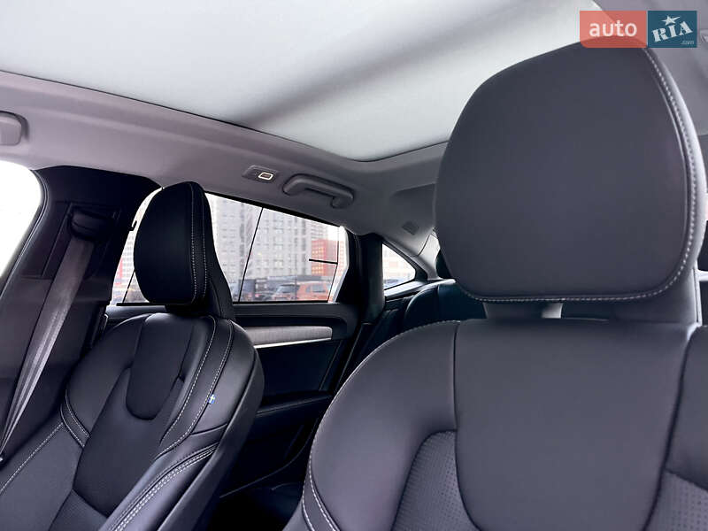 Седан Volvo S90 2024 в Киеве фото 39 Седан Volvo S90 2024 в Киеве