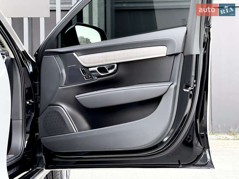 Седан Volvo S90 2024 в Киеве фото 53 Седан Volvo S90 2024 в Киеве