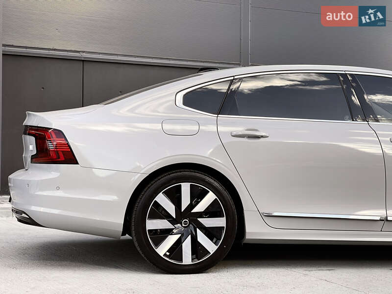 Седан Volvo S90 2024 в Киеве фото 11 Седан Volvo S90 2024 в Киеве