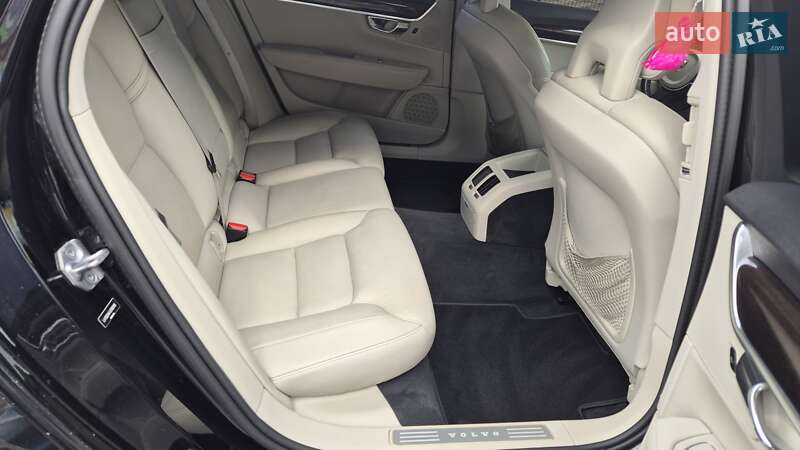 Седан Volvo S90 2017 в Киеве