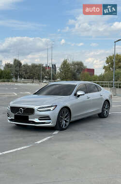 Седан Volvo S90 2017 в Киеве