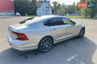 Седан Volvo S90 2016 в 